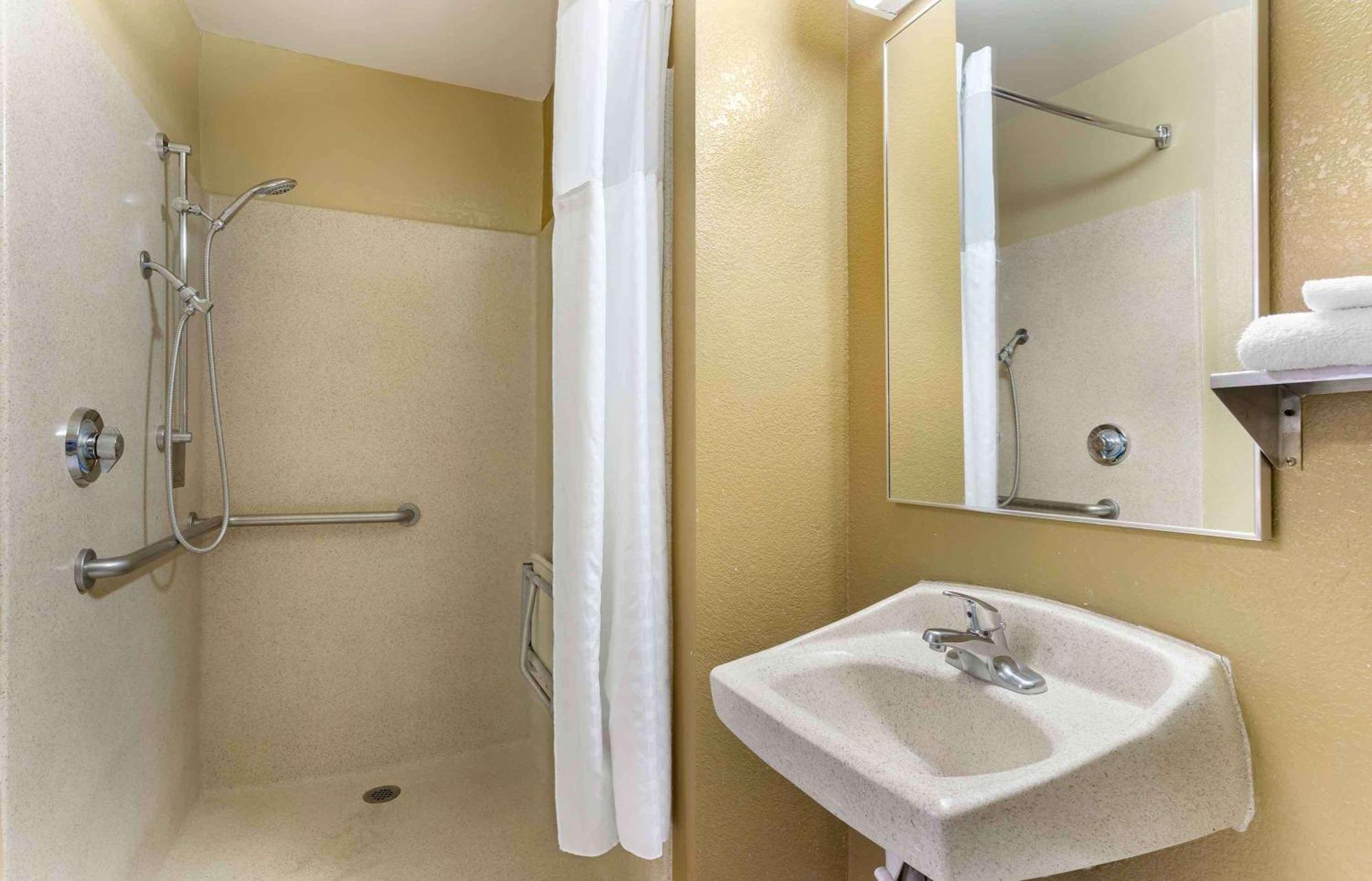 Extended Stay America Suites - Livermore - Airway Blvd Exterior photo